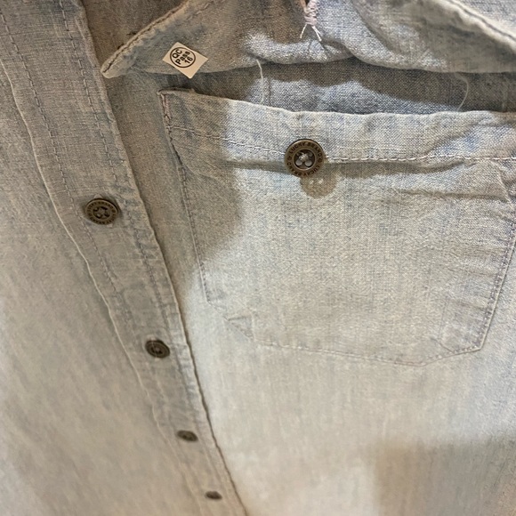 Lucky Brand Boys Long Sleeve Button Down Light Wash Denim Shirt - M - Picture 6 of 8